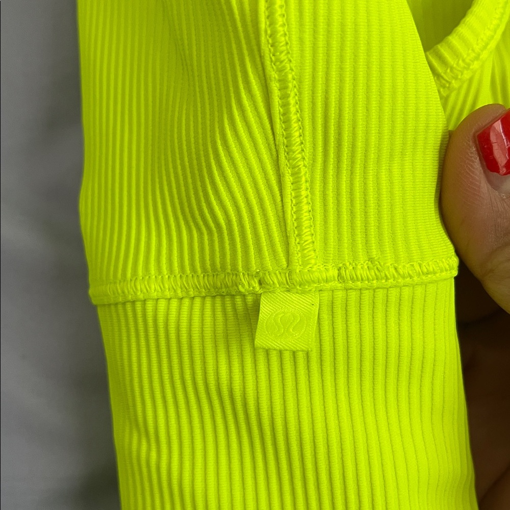 lululemon athletica Power pivot Tank top - Picture 4 of 4